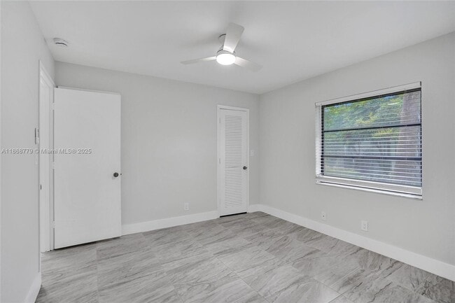 Building Photo - 3821 Arelia Dr