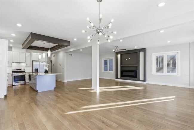 Building Photo - 4101 S Drexel Blvd