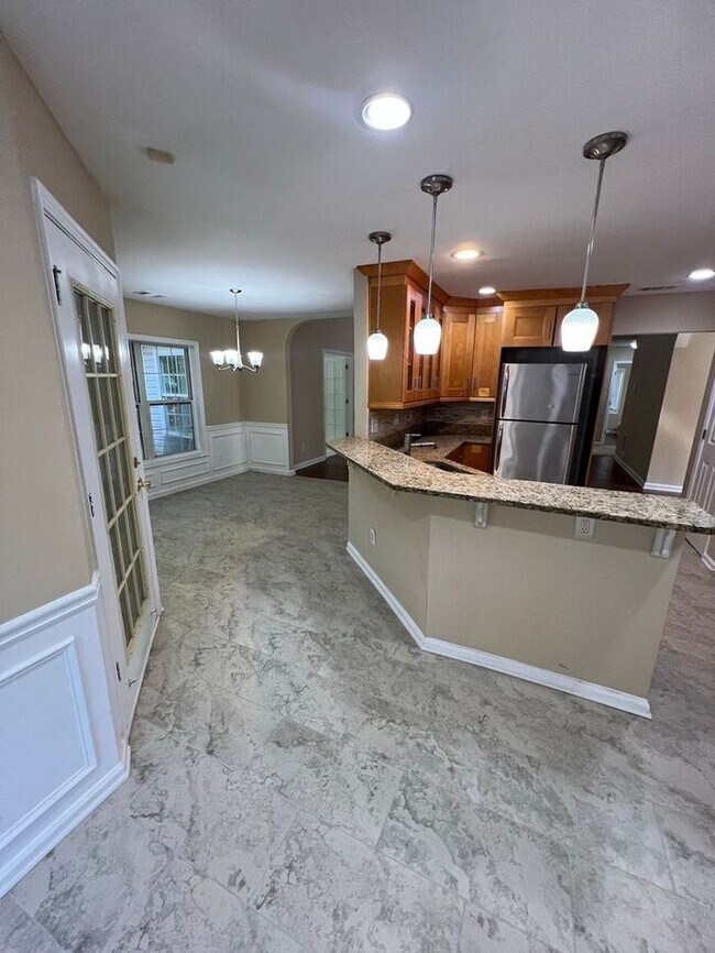 Building Photo - Gorgeous Ranch 4 bedroom 2 bath home in Lawrenceville