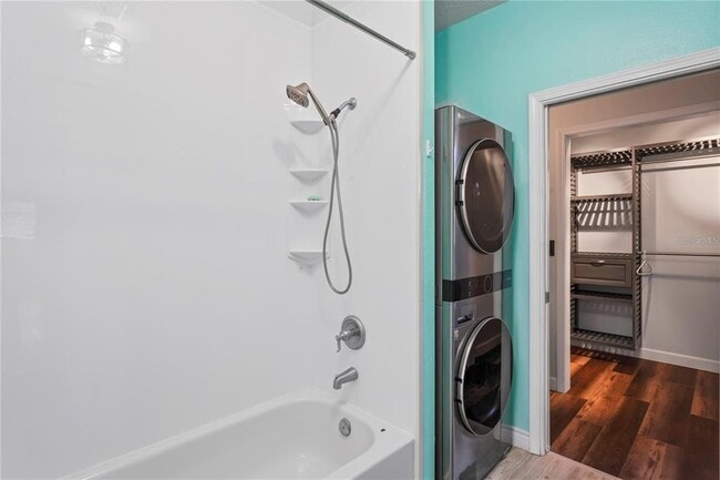 Building Photo - 6131 Central Ave