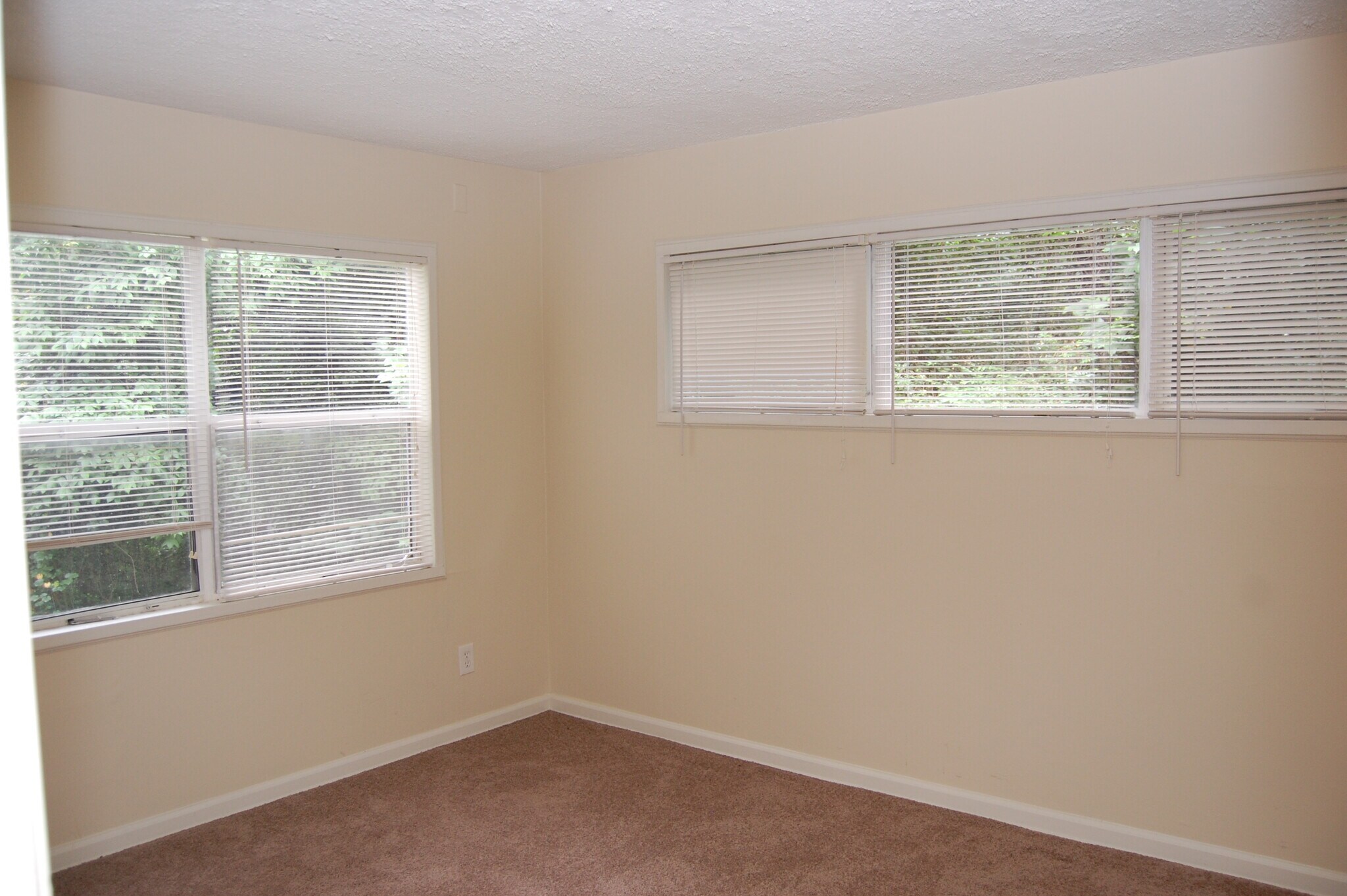 Bedroom - 5075 Fairmont Rd SE