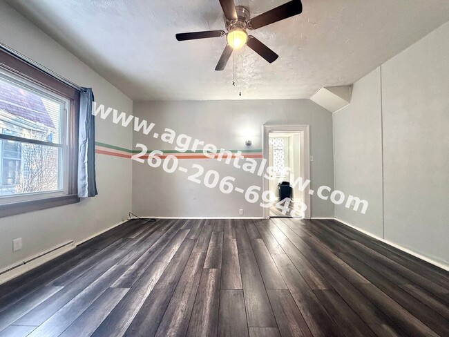 Building Photo - 1711 W Main St