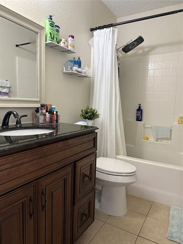 Building Photo - 3106 Legend Dr