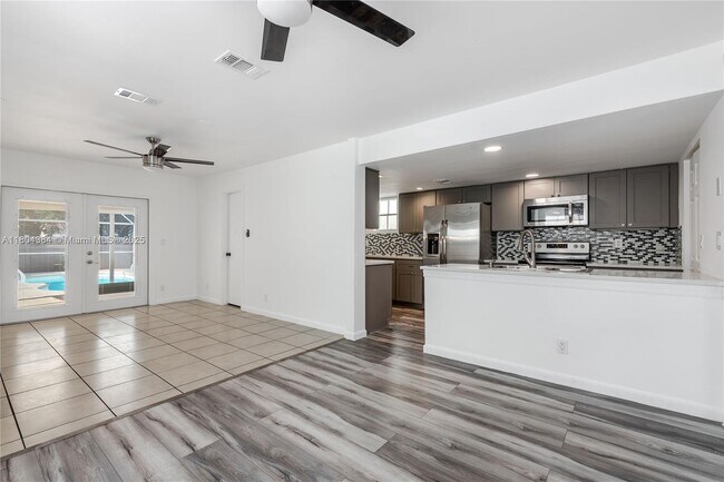 Building Photo - 5800 Rambler Rose Way
