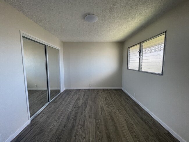 Building Photo - 861 Ala Lilikoi St