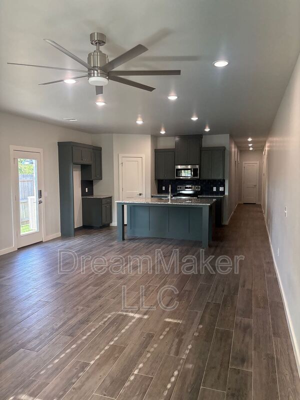 Building Photo - 1026 Riva Pkwy