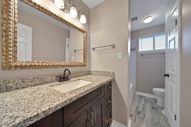 Building Photo - 2006 Mermaid Ln