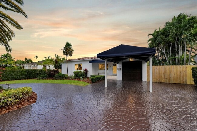 Building Photo - 6134 SW 28th St