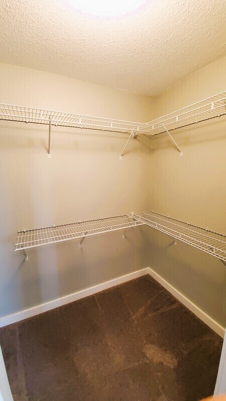 Building Photo - 422 N 18th Ave