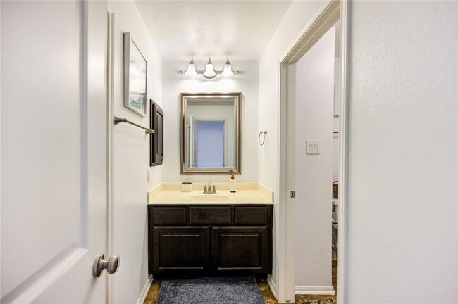 Building Photo - 10702 Claythorne Ct