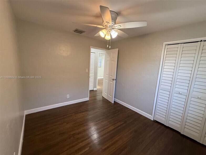 Building Photo - 1498 SW 47th Terrace