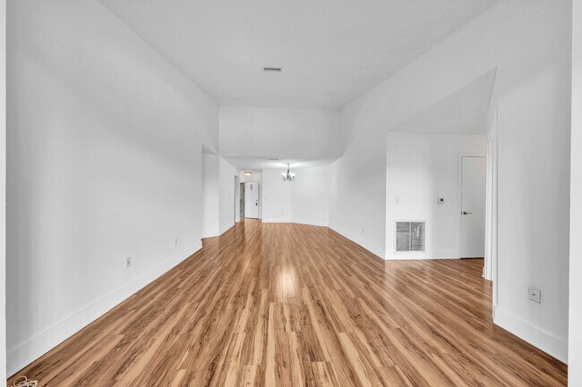 Building Photo - 4111 Coral Tree Cir