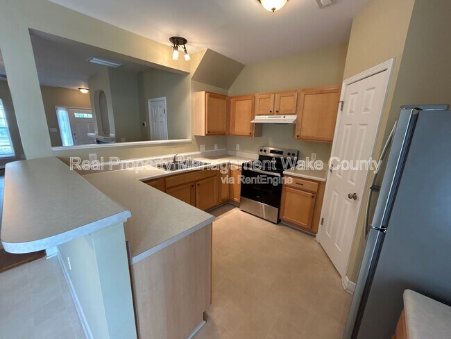 Building Photo - 8307 Glenwood Springs Ct