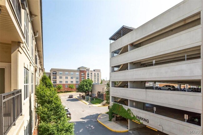 Building Photo - 1270 Strassner Dr