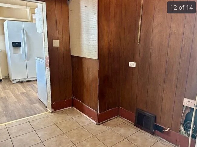 Building Photo - 306 S Olive St