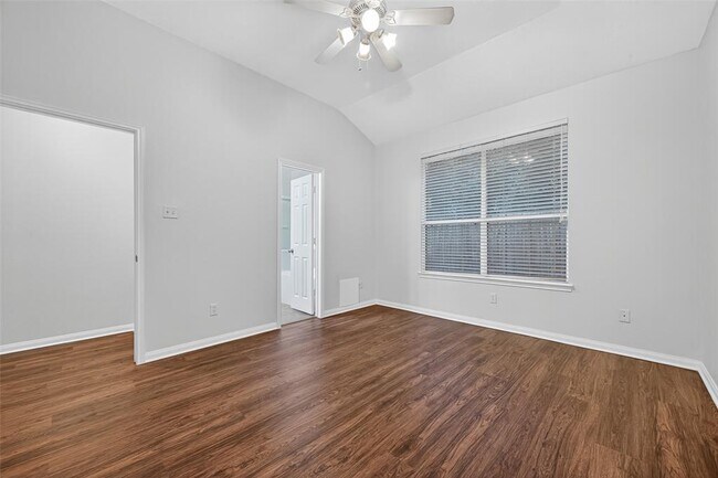 Building Photo - 11346 Glenforest Dr