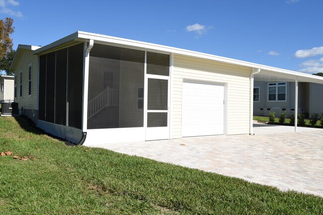 Building Photo - 1902 W Gleneagles Rd