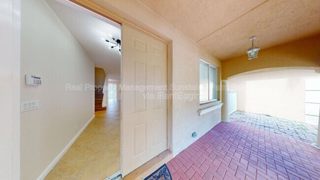 Building Photo - 6786 Aliso Ave