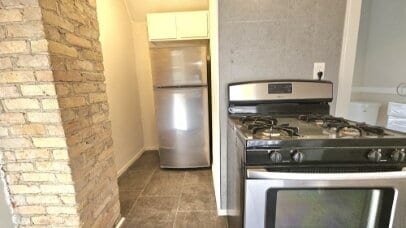 Building Photo - 3515 Grand Ave S