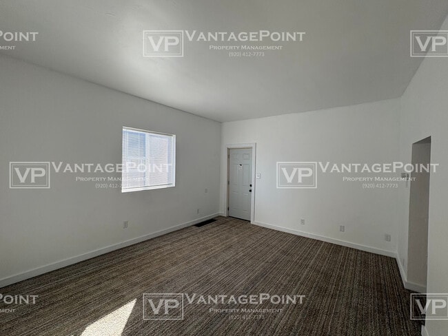 Building Photo - 2106 Thomas St