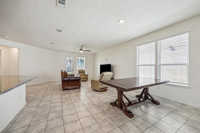 Building Photo - 25535 Cartington Ln