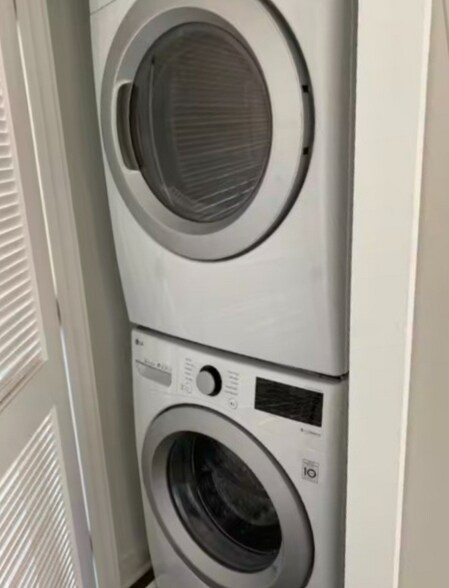 Building Photo - 1505 54th Ave N