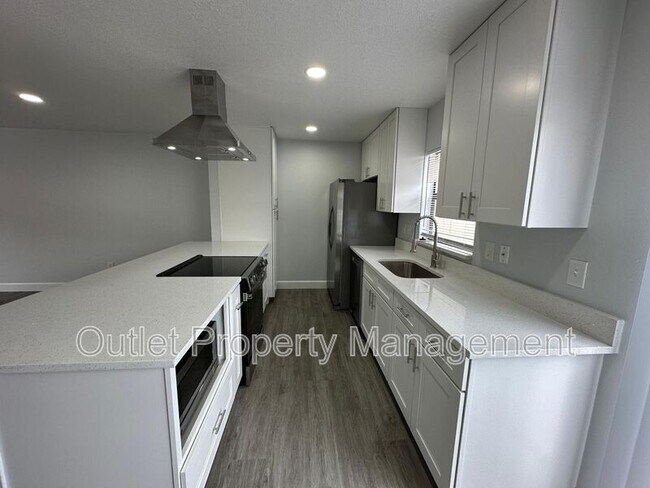 Building Photo - 6291 Arlington Ct