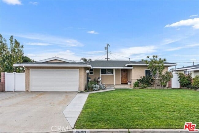 Building Photo - 4500 W Tiller Ave