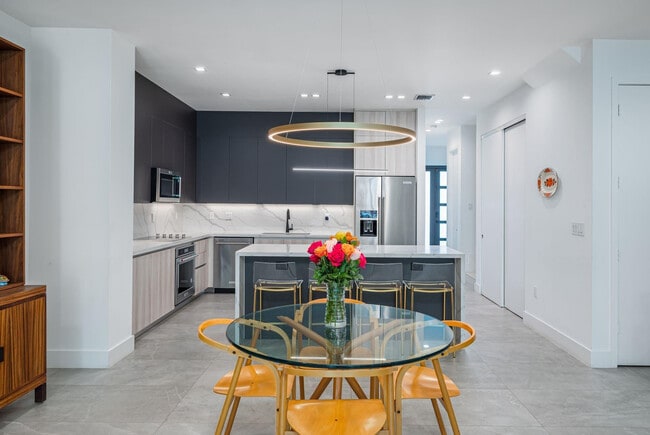 Building Photo - 6864 SW 80th St