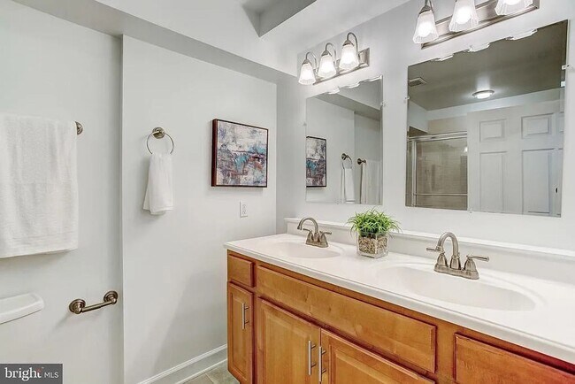 Building Photo - Stunning Three-Story Home in the Heart of Canton with Modern Upgrades and Expansive Roof Deck
