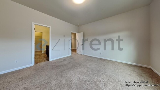 Building Photo - 19310 19th Ave Ct E