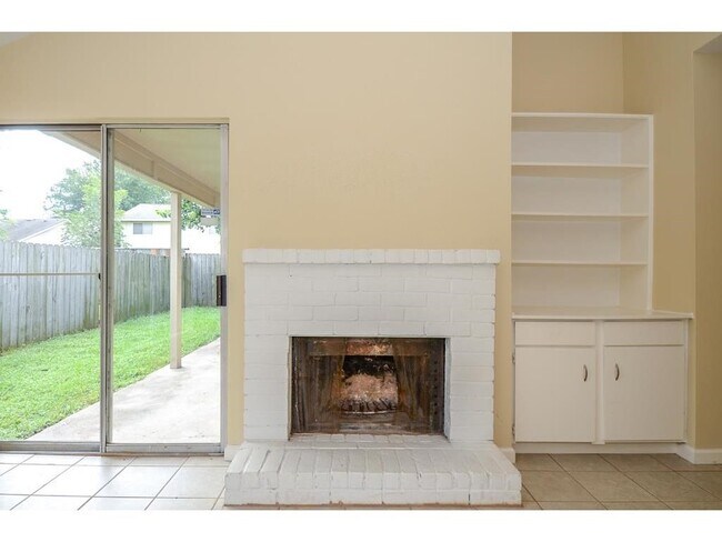 Building Photo - 7611 Shaddock Dr