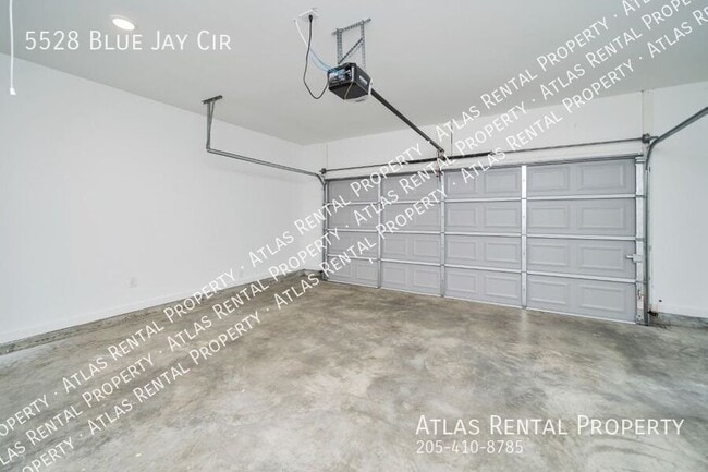 Building Photo - 5528 Blue Jay Cir