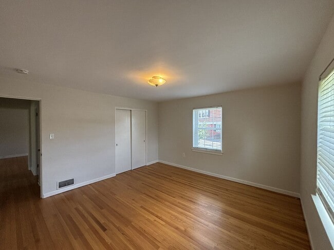 Building Photo - 3/4 Bedroom Emmaus Rental $2,200 Month
