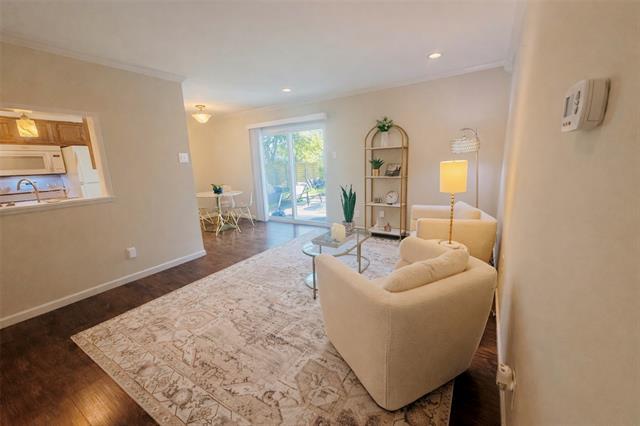 Building Photo - 414 Melrose Dr