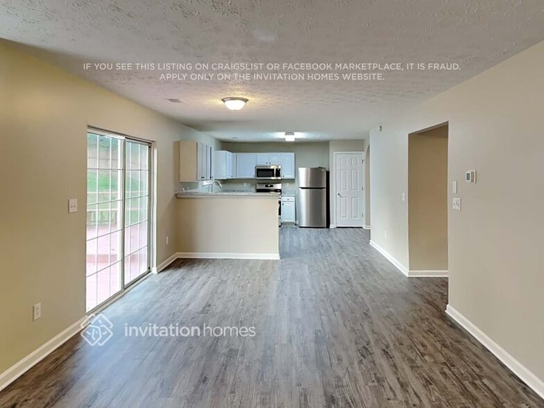 Building Photo - 1480 Redberry Cir