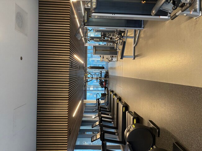 Building Photo - 88 E Wacker Pl