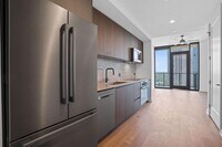 Building Photo - 84 East Ave