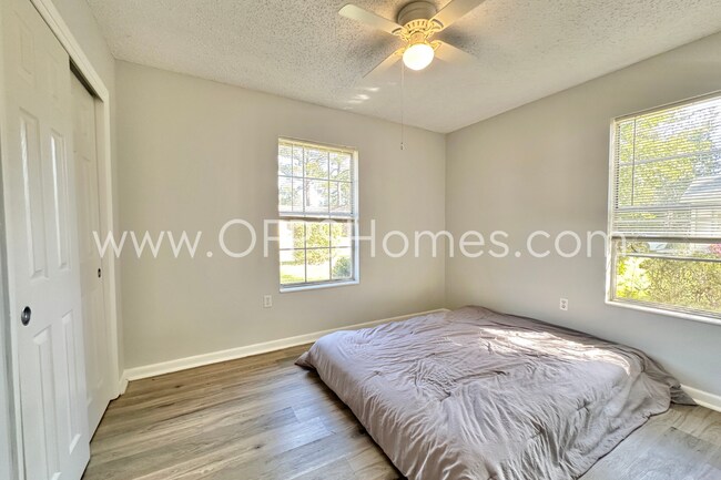 Building Photo - Fort Walton Beach 4bed/2bath AVAILABLE!