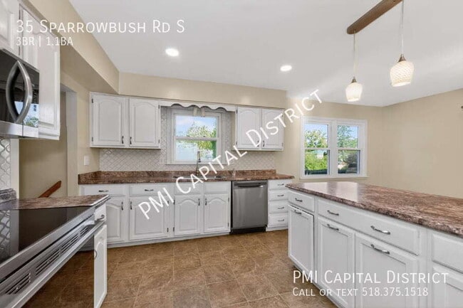Building Photo - 35 Sparrowbush Rd S