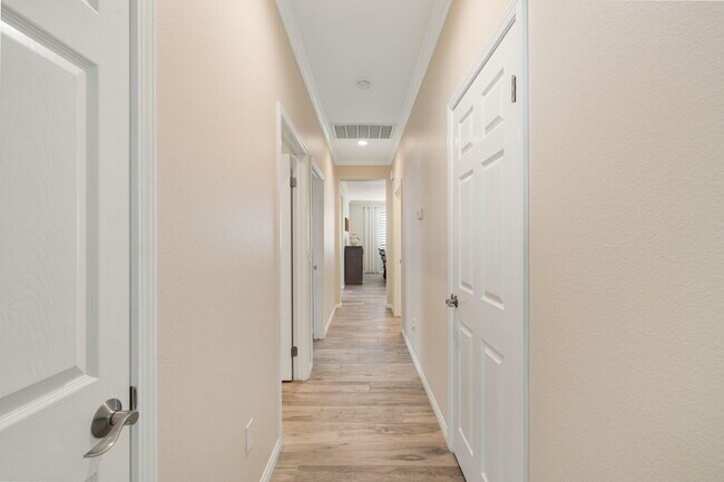 Building Photo - 39295 Camino Manena