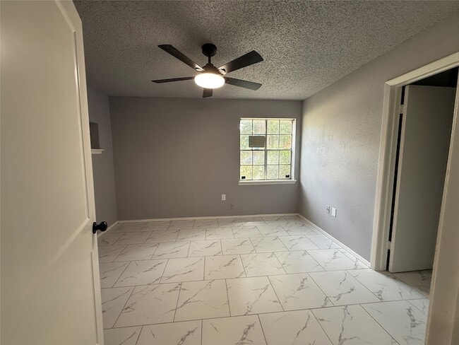 Building Photo - 23515 Briarcreek Blvd