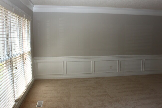 Building Photo - 4926 Benthaven Ln