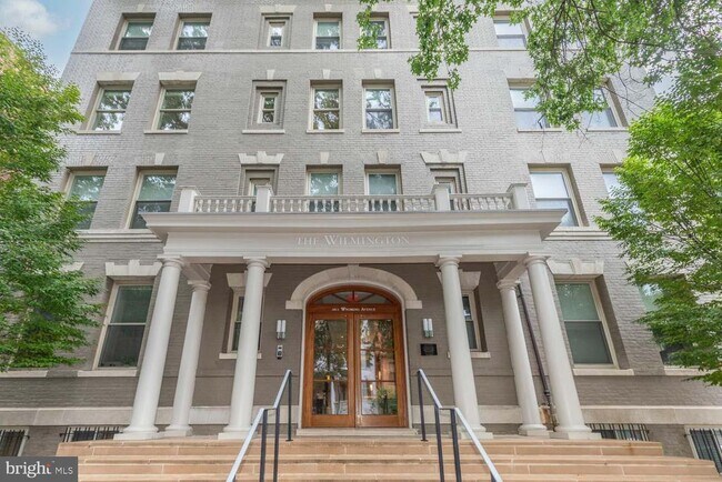 Building Photo - 1811 Wyoming Ave NW