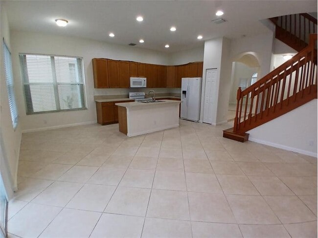 Building Photo - 1171 W Magnolia Cir