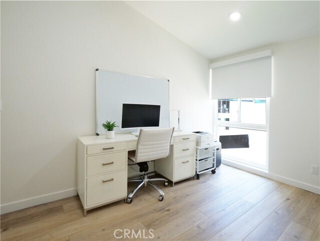 Building Photo - 822 Camino Real