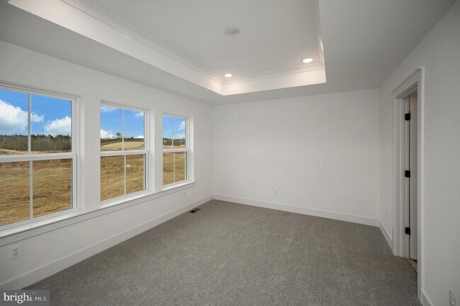 Building Photo - 9403 Pacific Elm St