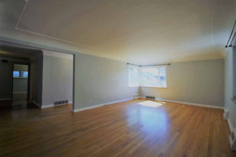 Building Photo - 2160 Osceola St