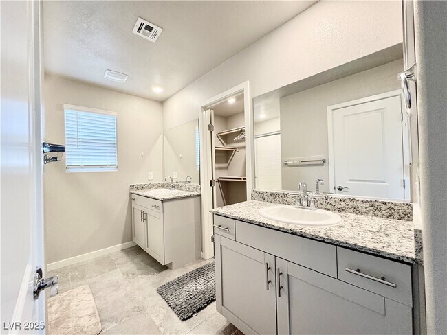 Building Photo - 7848 Pink Opal Ave