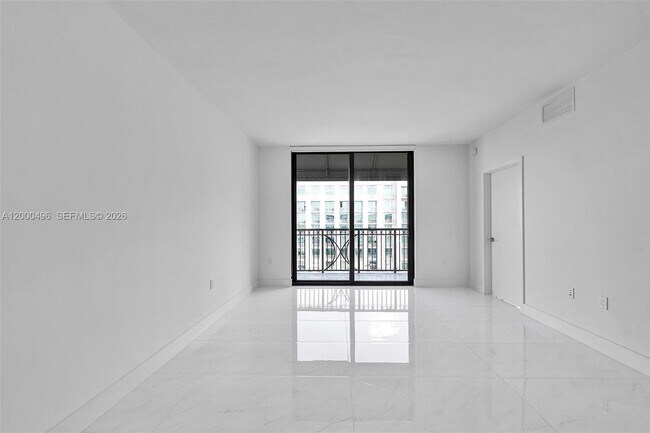 Building Photo - 301 Altara Ave